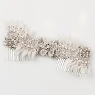 'Ilda' Pearl & Beaded Hair Comb by Nestina