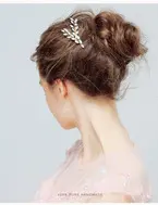 Bianca - Bridal Gold Comb with Crystal beads