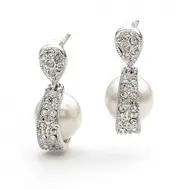 'Legacy' Short Pearl Crystal Event Earrings